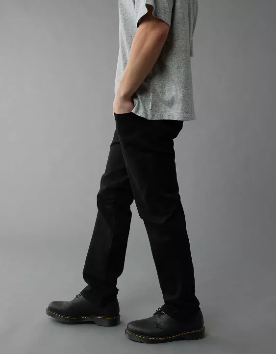 AE AirFlex+ TENCEL™ Fibers Relaxed Straight Jean Black 5 AE AirFlex+ TENCEL™ Fibers Relaxed Straight Jean Black - Image 5