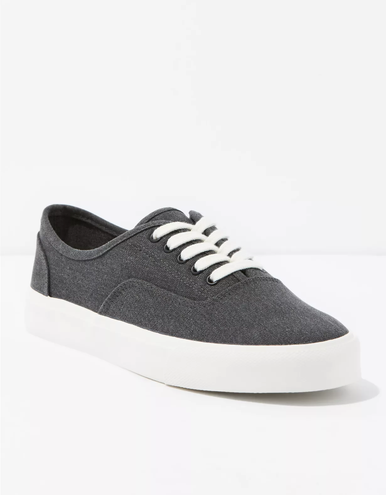 AE Men's Classic Canvas Sneaker 1 AE Men's Classic Canvas Sneaker