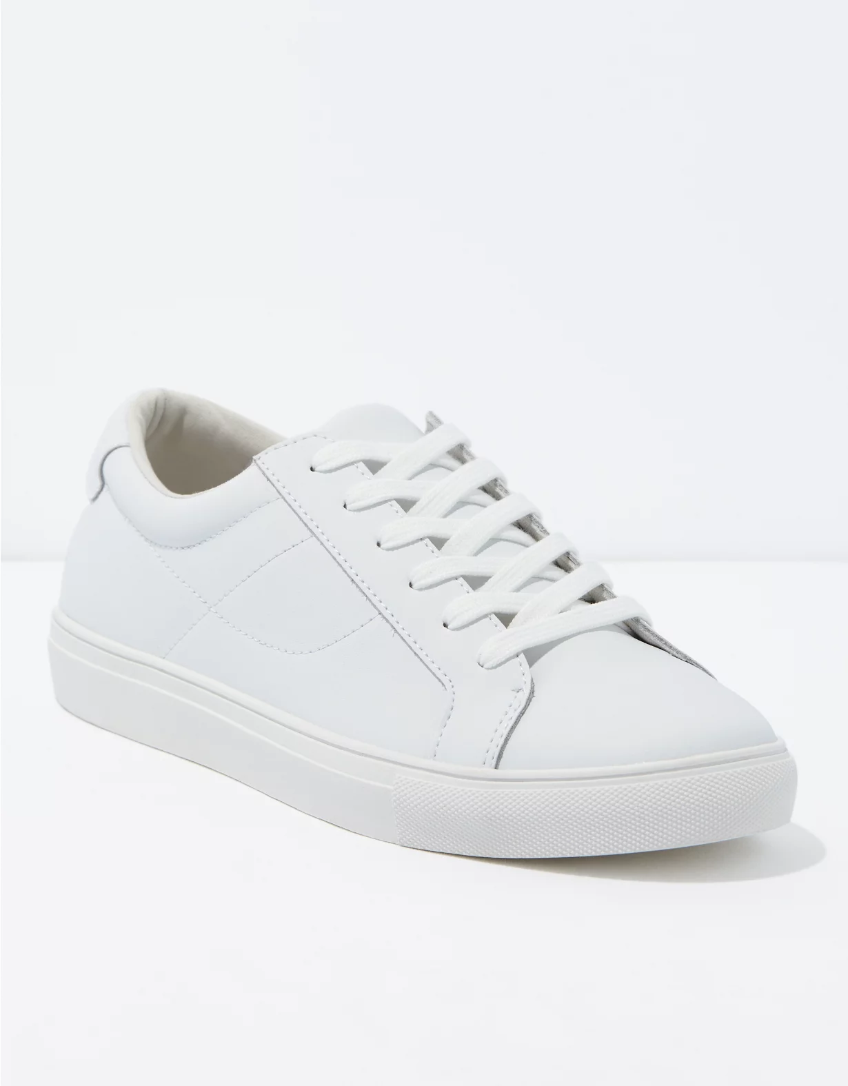 AE Men's Court Sneaker 1 AE Men's Court Sneaker