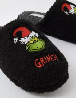 AE Grinch Fleece Slipper 5 AE Grinch Fleece Slipper -American Eagle Fashion 0213 7468 001 d1