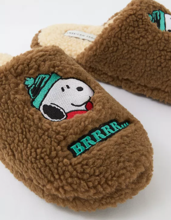 AE Snoopy Fleece Slipper 3 AE Snoopy Fleece Slipper - Image 3