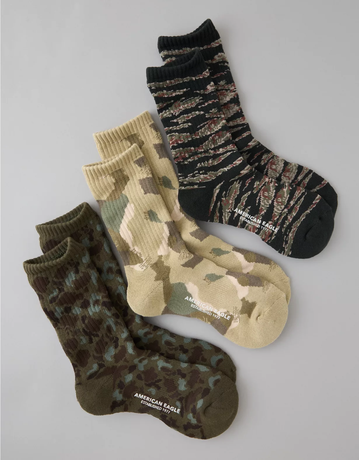 AE Camo Crew Socks 3-Pack Camo Green 2 AE Camo Crew Socks 3-Pack Camo Green - Image 2