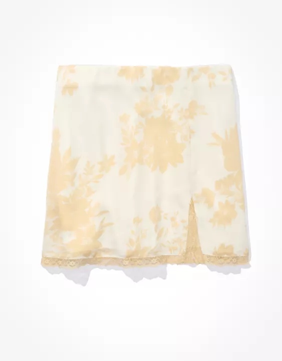 AE Mini-Skirt 3 AE Mini-Skirt - Image 3