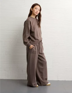 AE Everyday Luxe Wide-Leg Sweatpant Chocolate