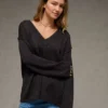 AE Big Hug V-Neck Sweater Black
