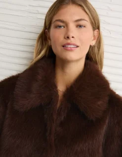 AE Faux Fur Coat Brown -American Eagle Fashion 0387 3766 200 d2