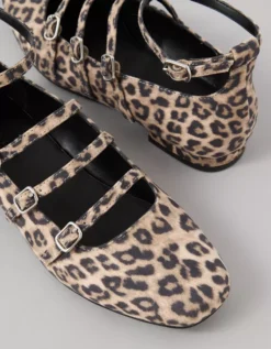 AE Multi-Strap Mary Jane Flat Multi 5 AE Multi-Strap Mary Jane Flat Multi -American Eagle Fashion 0419 6999 900 d1