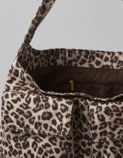 AE Slouchy Leopard-Print Hobo Bag Leo -American Eagle Fashion 0427 8363 739 b