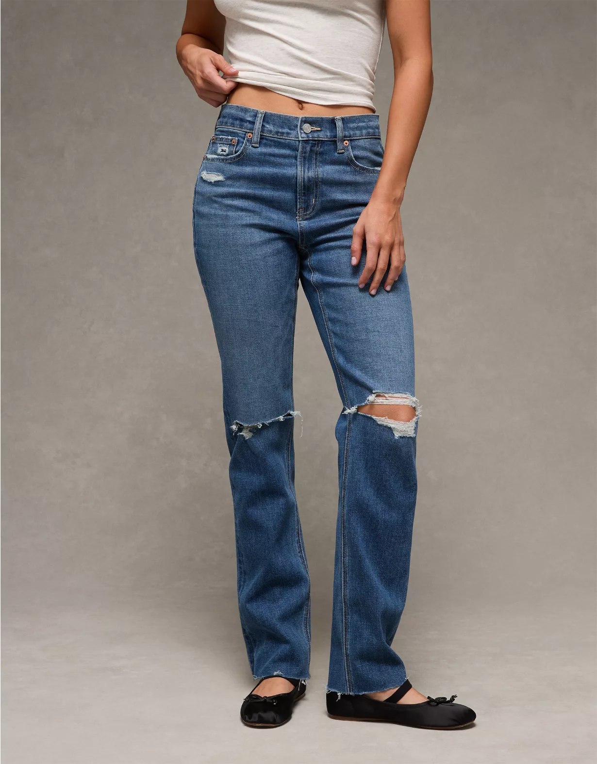 AE Stretch Ripped Super High-Waisted Straight Jean Dreamy Indigo 1 AE Stretch Ripped Super High-Waisted Straight Jean Dreamy Indigo