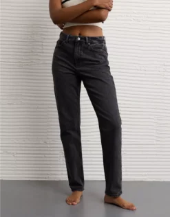 AE Strigid Mom Jean Black Magic