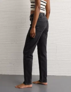 AE Strigid Mom Jean Black Magic -American Eagle Fashion 0436 5794 022 os