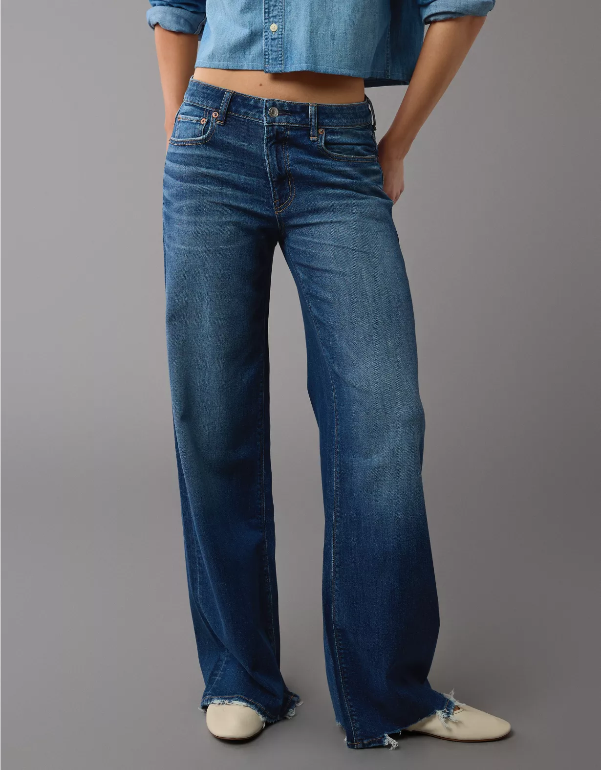 AE Dreamy Drape Stretch Low-Rise Baggy Wide-Leg Jean Americana 1 AE Dreamy Drape Stretch Low-Rise Baggy Wide-Leg Jean Americana