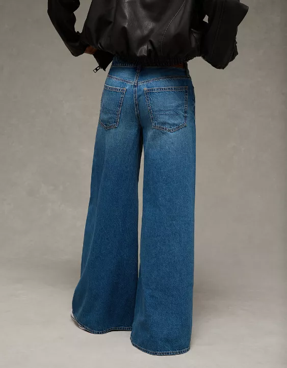 AE Baggy A-Line Fit Jean Medium Tinted 2 AE Baggy A-Line Fit Jean Medium Tinted - Image 2