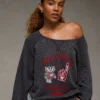 AE Wisconsin Badgers Graphic Off The Shoulder Sweatshirt Faded Black
