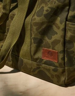 AE X Tru Kolors Camo Canvas Tote Bag Camo Green 12 AE X Tru Kolors Camo Canvas Tote Bag Camo Green -American Eagle Fashion 0501 7993 329 d2