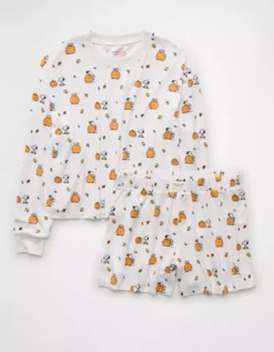 AE Luxe Plush Snoopy Halloween PJ Set Cream 7 AE Luxe Plush Snoopy Halloween PJ Set Cream -American Eagle Fashion 0575 1215 106 f