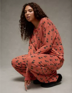 AE Luxe Plush Halloween Long-Sleeve & Pant PJ Set Cognac