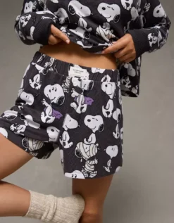 AE Luxe Plush Snoopy Halloween PJ Set Grey -American Eagle Fashion 0575 1332 050 d2