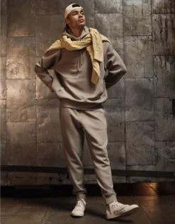 AE 24/7 Jogger Sandalwood