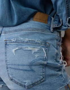 AE Strigid Super High-Waisted Ripped Relaxed Denim Short Bright Vintage -American Eagle Fashion 1334 8122 457 d2