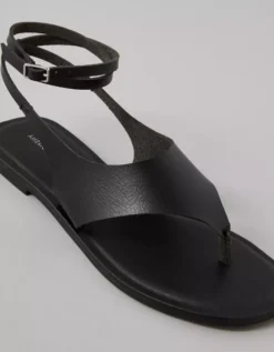 AE Hooded Thong Sandal Black -American Eagle Fashion 1415 6886 001 d1