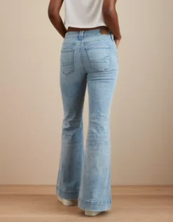 AE Next Level Festival Flare Jean -American Eagle Fashion 1436 4498 508 ob