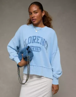 AE Big Hug Graphic Sweatshirt Gravity Blue -American Eagle Fashion 1457 2914 407 d2