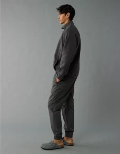 AE 24/7 Tech Jogger Stone Gray