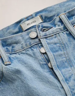 AE77 Premium Relaxed Jean Light Wash 8 AE77 Premium Relaxed Jean Light Wash -American Eagle Fashion 2329 2293 915 d1