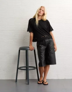 AE Boxy Eyelet T-Shirt True Black -American Eagle Fashion 2372 1112 073 os