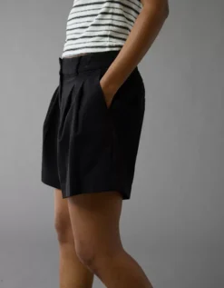 AE 6" Stretch High-Waisted Pleated Trouser Short Black -American Eagle Fashion 2546 8084 001 d2