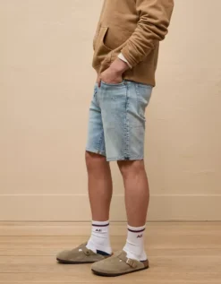 AE 9" AirFlex+ Distressed Denim Short Authentic Light -American Eagle Fashion 3131 7805 841 os