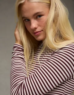 AE Long Sleeve Cozy Crewneck T-Shirt Burgundy -American Eagle Fashion 3376 1391 613 d2