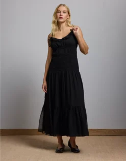 AE77 Premium Smocked Maxi Dress Black
