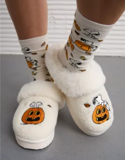 AE Snoopy Pumpkin Scuff Slipper Ivory