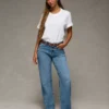 AE Strigid Curvy High-Waisted Stovepipe Jean Vintage Star