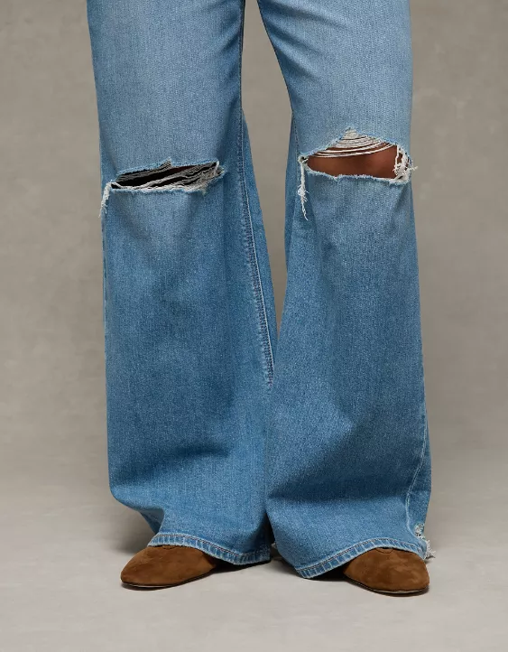 AE Dreamy Drape Stretch Curvy Ripped Super High-Waisted Baggy Wide-Leg Jean Light Destroy Wash 7 AE Dreamy Drape Stretch Curvy Ripped Super High-Waisted Baggy Wide-Leg Jean Light Destroy Wash - Image 7