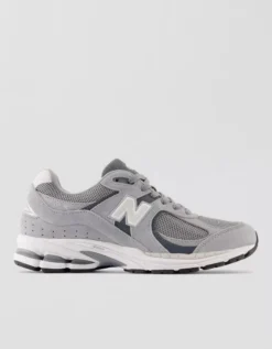 New Balance Men's 2002R Sneaker Heather Gray -American Eagle Fashion 7213 7650 006 d2