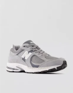 New Balance Men's 2002R Sneaker Heather Gray