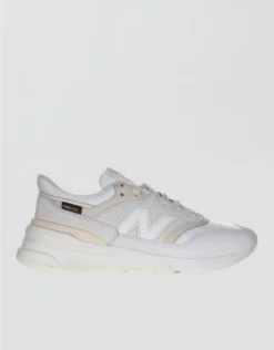 New Balance Men's 997R Sneaker Soft Muslin