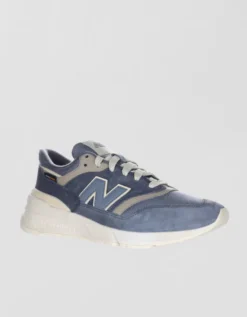 New Balance Men's 997R Sneaker Chambray Blue -American Eagle Fashion 7213 7653 523 d2