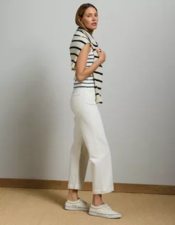 AE77 Premium Bootcut Crop Jean White -American Eagle Fashion 7302 4585 100 os