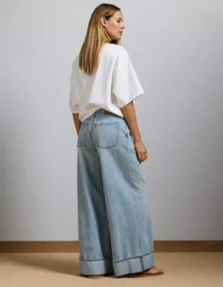 AE77 Premium Super Wide Cuffed Jean Light Wash -American Eagle Fashion 7302 4600 915 ob