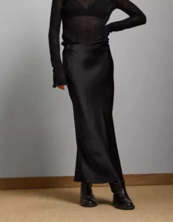 AE77 Premium Satin Slip Skirt Black 10 AE77 Premium Satin Slip Skirt Black -American Eagle Fashion 7302 4725 001 os