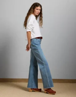 AE77 Premium Vintage Flare Jean Medium Wash 11 AE77 Premium Vintage Flare Jean Medium Wash -American Eagle Fashion 7302 4814 936 os